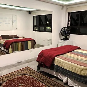 Quarto em Acomodações Particulares Metro Hospital, São Paulo