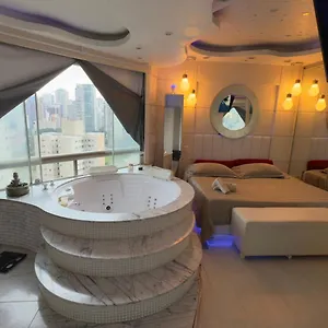 Quarto em Acomodações Particulares So Mulheres Cobertura Duplex Alto Padrao Shows Ginasio Parque Ibirapuera Jardins Av Paulista Paraiso Vl Mariana, São Paulo